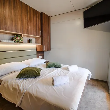 Premium Mobile Homes With Thermal Riviera Tickets Catez ob Savi Exterior photo